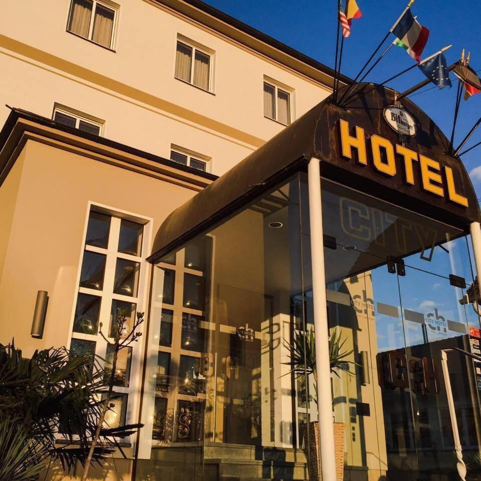 City Hotel Липщат Екстериор снимка
