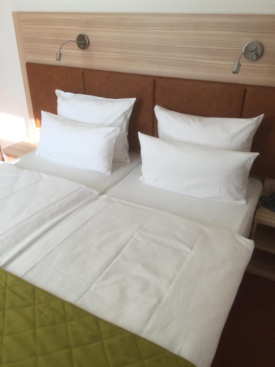City Hotel Липщат Екстериор снимка