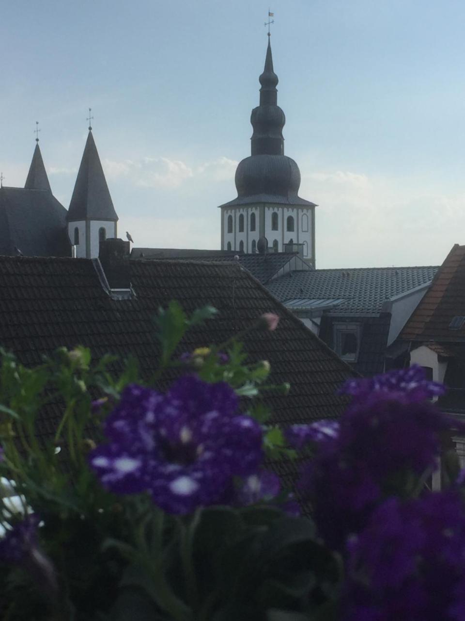 City Hotel Липщат Екстериор снимка