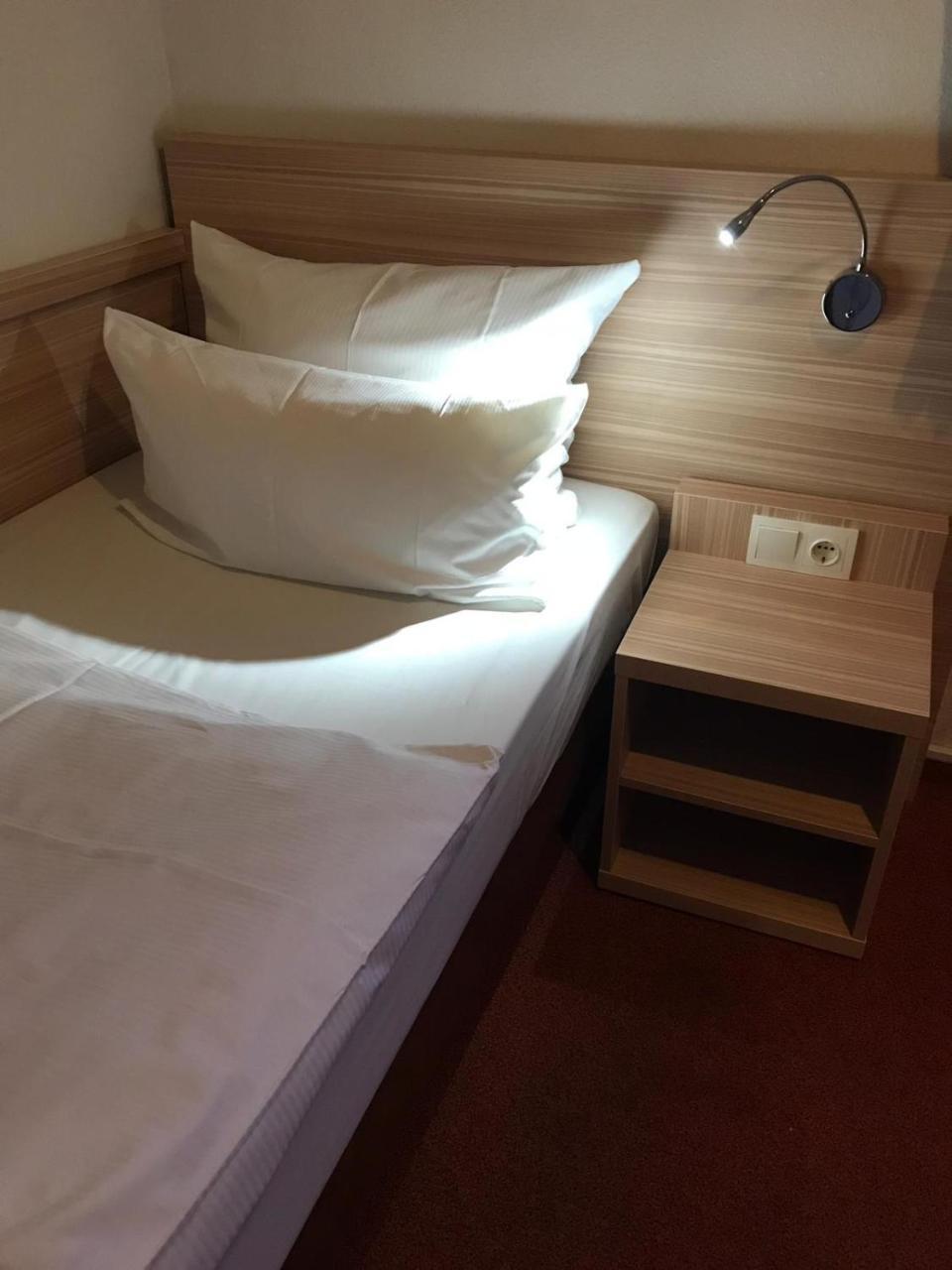 City Hotel Липщат Екстериор снимка